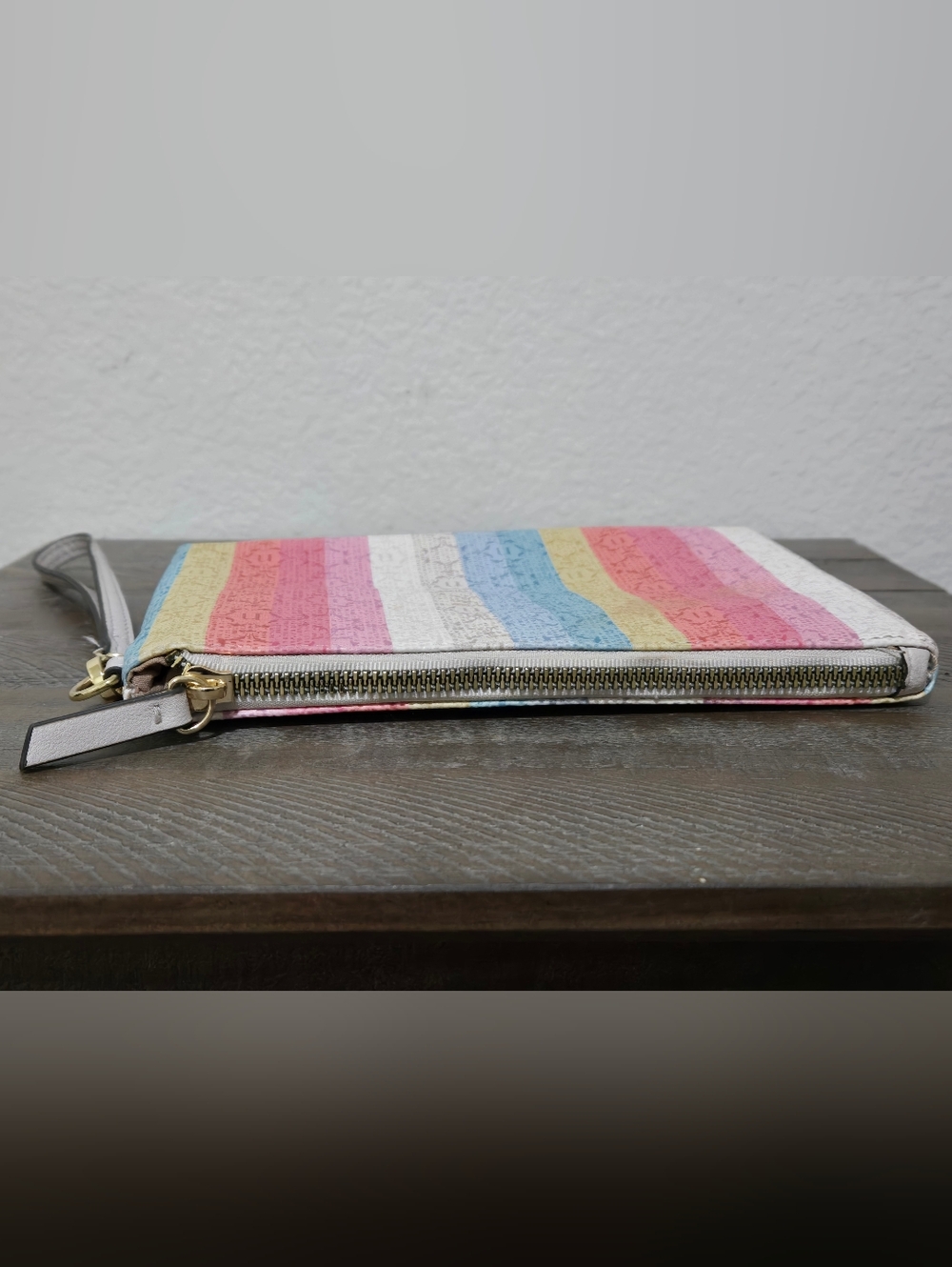 Nanette Lepore Wristlet Logo Summer Stripe Multi Pastel Colors Pouch Wallet - Picture 6 of 15
